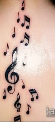 Fotó zenei tetoválásról - 19062017 - példa - 120 zenei tetoválás -