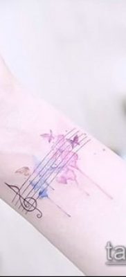Fotó zenei tetoválásról - 19062017 - példa - 133 zenei tetoválás -