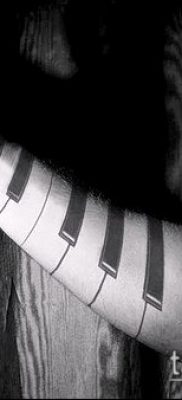 Fotó zenei tetoválásról - 19062017 - példa - 137 zenei tetoválás -