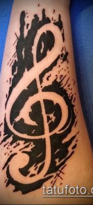 Fotó zenei tetoválásról - 19062017 - példa - 141 zenei tetoválás -