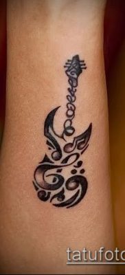 Fotó zenei tetoválásról - 19062017 - példa - 014 Zenei tetoválás -