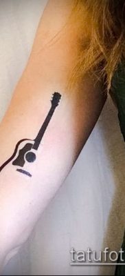 Fotó zenei tetoválásról - 19062017 - példa - 034 Zenei tetoválás -