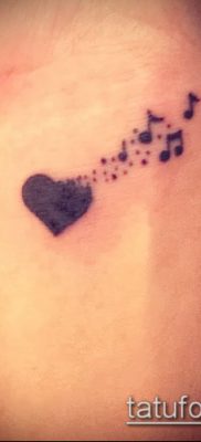 Fotó zenei tetoválásról - 19062017 - példa - 049 Zenei tetoválás -