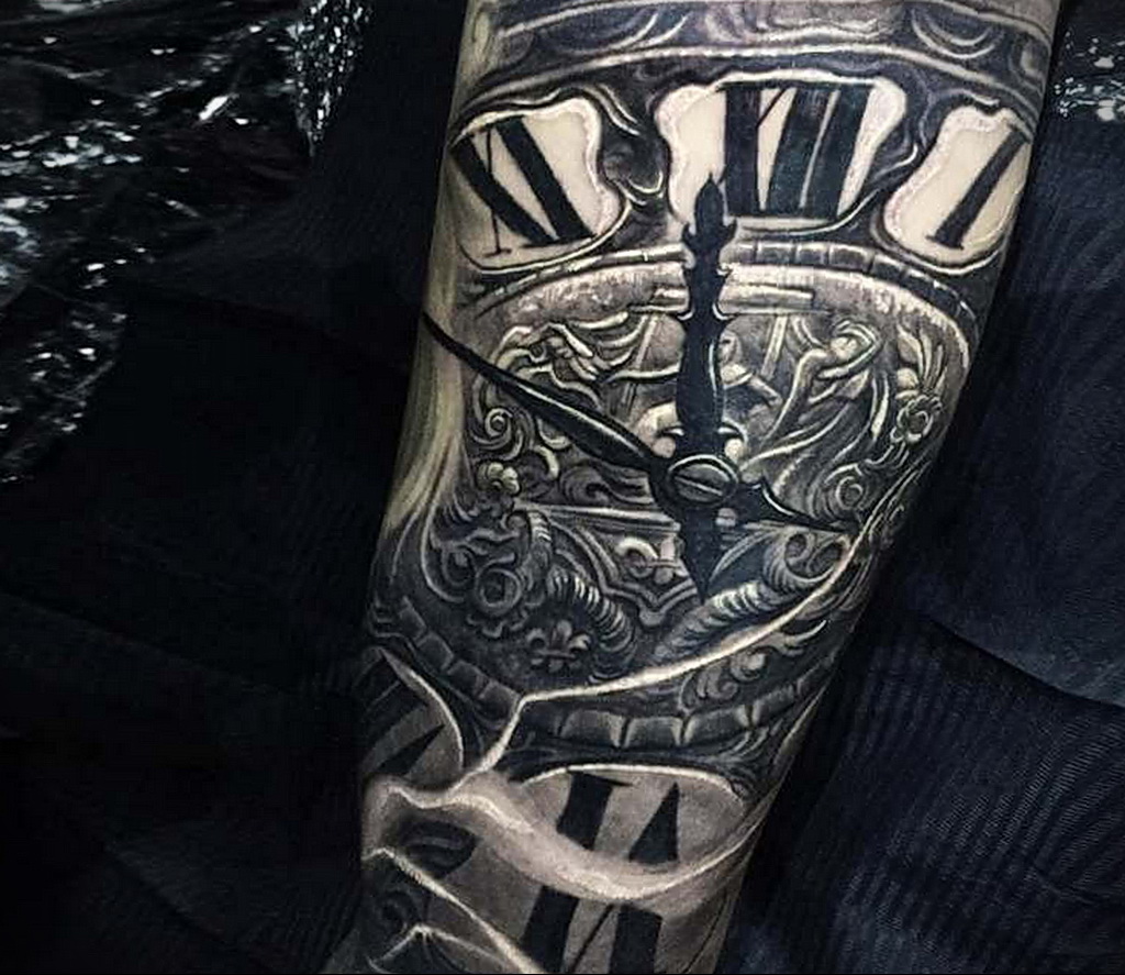 صورة لشم الساعة على الساعد 01/19/2021 №0019-وشم ساعة الساعد-