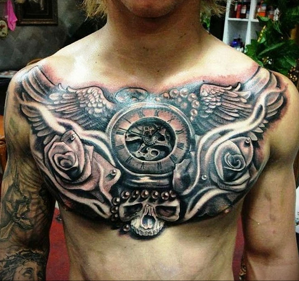 صورة لشم الساعة على الصدر 01/17/2021 №0045-وشم الساعة على الصدر-