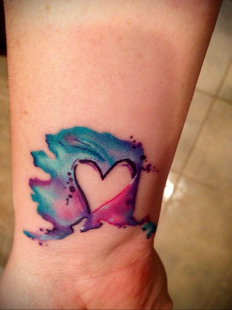 رسم صورة وشم قلب صغير 09.02.2021 №0011 - وشم قلب صغير -