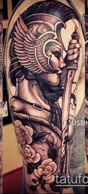 снимка на татуировката на Amazon (значение) - пример за интересен дизайн на татуировка - 002