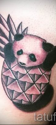 снимка на татуировка с ананас за статия за значението на татуировка с ананас - tatufoto.ru - 22