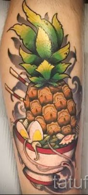 foto-tatu-ananas-dlya-stati-pro-znachenie-tatuirovki-s-ananasom-013-tatufoto-ru