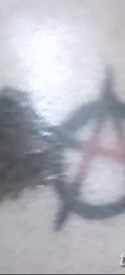 фото татуировка анархия 05.09.2017 №039 - татуировка анархия -