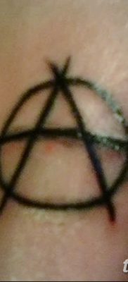 фото татуировка анархия 05.09.2017 №058 - татуировка анархия -