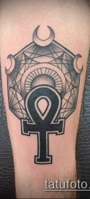Снимка на татуировка ankh (значение) - пример за интересен дизайн на татуировка - 041