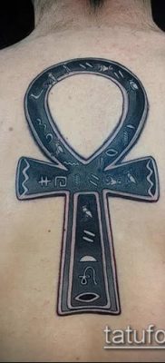 Снимка на татуировка ankh (значение) - пример за интересен дизайн на татуировка - 037
