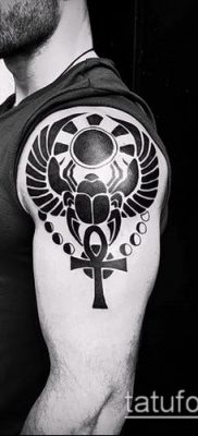 Снимка на татуировка ankh (значение) - пример за интересна рисунка на татуировка - 018