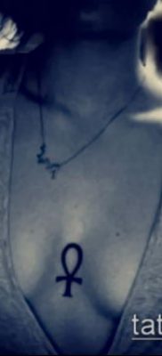 Снимка на татуировка ankh (значение) - пример за интересен дизайн на татуировка - 012