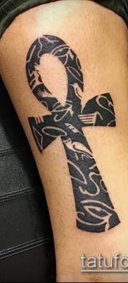 Снимка на татуировка ankh (значение) - пример за интересен дизайн на татуировка - 002