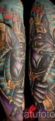 Татуировка на анубис на ръката - снимка на татуировка за статия за значението на 1