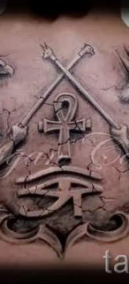 татуировката бог Анубис - снимка на татуировки за статия за важността на 3