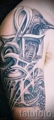 Татуировка Cross Anubis - татуировка снимка за статия за важността на 3