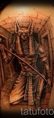 Татуировка Cross Anubis - татуировка снимка за статия за важността на 1