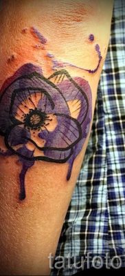 Fotografija tetovaže maćuhice za članak o značenju tetovaže - tatufoto.ru - 48