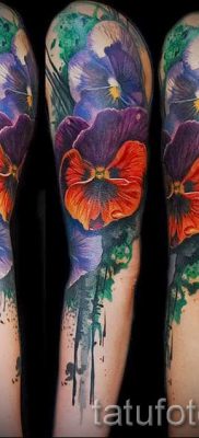 Fotografija tetovaže maćuhice za članak o značenju tetovaže - tatufoto.ru - 47