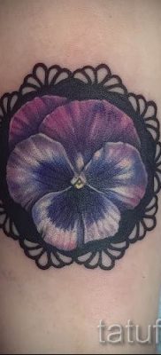 Fotografija tetovaže maćuhice za članak o značenju tetovaže - tatufoto.ru - 45