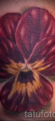 Fotografija tetovaže maćuhice za članak o značenju tetovaže - tatufoto.ru - 33