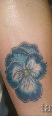 Fotografija tetovaže maćuhice za članak o značenju tetovaže - tatufoto.ru - 29