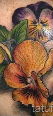 Fotografija tetovaže maćuhice za članak o značenju tetovaže - tatufoto.ru - 27