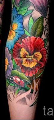 Fotografija tetovaže maćuhice za članak o značenju tetovaže - tatufoto.ru - 17