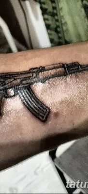 Снимка на татуировка машина 25.08.2018 №045 - татуировка картечница -