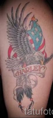 Fényképes példa egy motoros tetoválásra a jelentésről szóló cikkhez - tatufoto.ru - 135