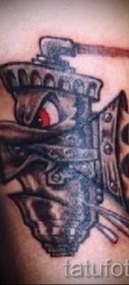 Fényképes példa egy motoros tetoválásra a jelentésről szóló cikkhez - tatufoto.ru - 132