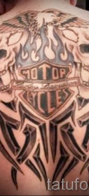 Fényképes példa egy motoros tetoválásra a jelentésről szóló cikkhez - tatufoto.ru - 120