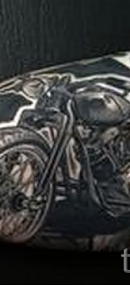 Fényképes példa egy motoros tetoválásra a jelentésről szóló cikkhez - tatufoto.ru - 100