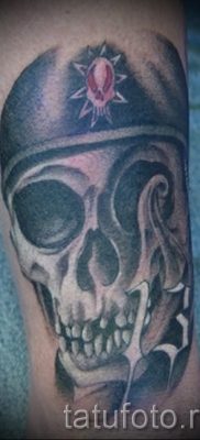 Fényképes példa egy motoros tetoválásra a jelentésről szóló cikkhez - tatufoto.ru - 95