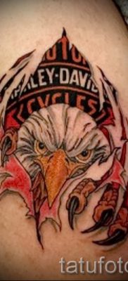 Fényképes példa egy motoros tetoválásra a jelentésről szóló cikkhez - tatufoto.ru - 82