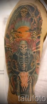 Fényképes példa egy motoros tetoválásra a jelentésről szóló cikkhez - tatufoto.ru - 81