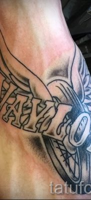 Fényképes példa egy motoros tetoválásra a jelentésről szóló cikkhez - tatufoto.ru - 63