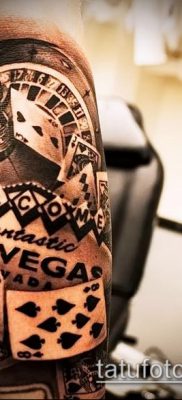 fotografija nereda tetovaža (značenje) - primjer zanimljivog crteža tetovaže - 026