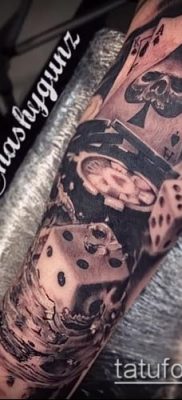 fotografija nereda tetovaža (značenje) - primjer zanimljivog crteža tetovaže - 009