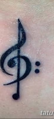 fotó a basszusgitáros tetoválásról, 2018. 07. 02. №172 - Bass Key Tattoo -