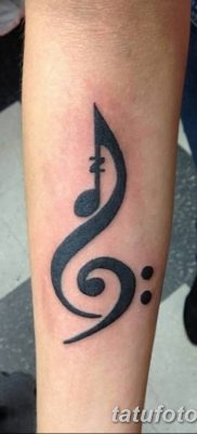fotó a basszusgitáros tetoválásról 2018. 07. 02. №170 - Bass Key Tattoo -