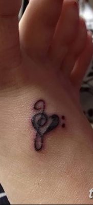 fotó a basszusgitáros tetoválásról, 2018. 07. 02. №161 - Bass Key Tattoo -