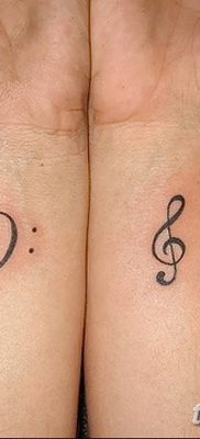 fotó a basszusgitáros tetoválásról 2018. 07. 02. №146 - Bass Key Tattoo -