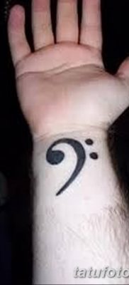 fotó a basszusgitáros tetoválásról, kelt 2018.07.02., 004 - Bass Key Tattoo -