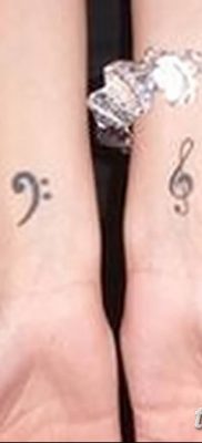 fotó a basszusgitáros tetoválásról, 2018. 07. 02. №011 - Bass Key Tattoo -