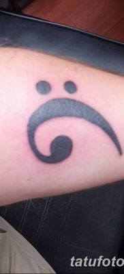 fotó a basszusgitáros tetoválásról, 2018. 07. 02. №029 - Bass Key Tattoo -