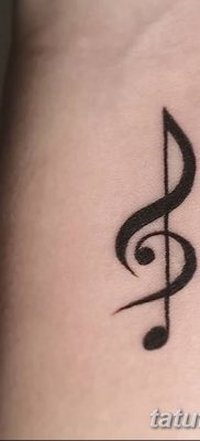 fotó a basszusgitáros tetoválásról, 2018. 07. 02. №036 - Bass Key Tattoo -